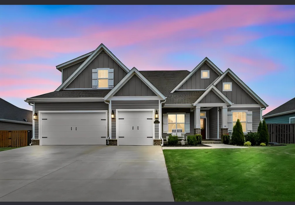 Original listing photo of the home at 6416 S 62nd St, Rogers, AR